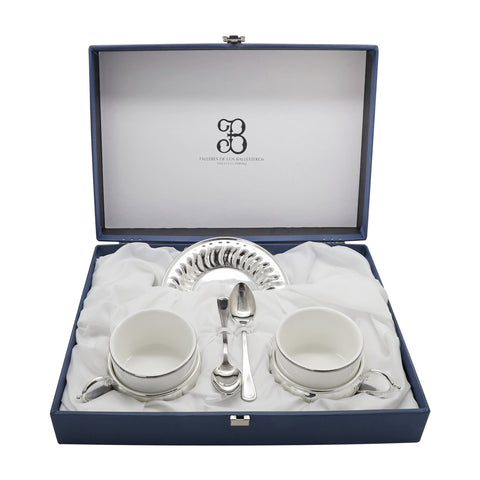 Set para té acabado liso en baño de plata