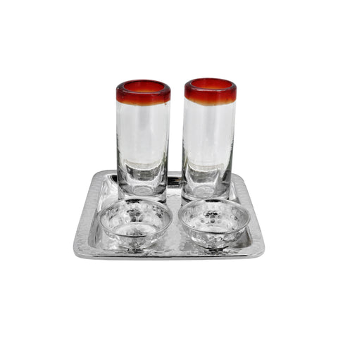 Juego tequilero con charola cuadrada, vasos de cristal y cazo